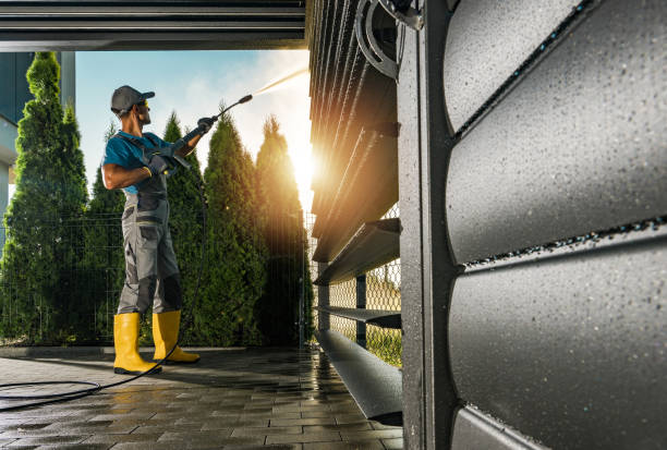 Best Roof Power Washing Services  in Montague, CA